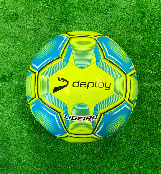 Ligeriro mid-bounce summer football