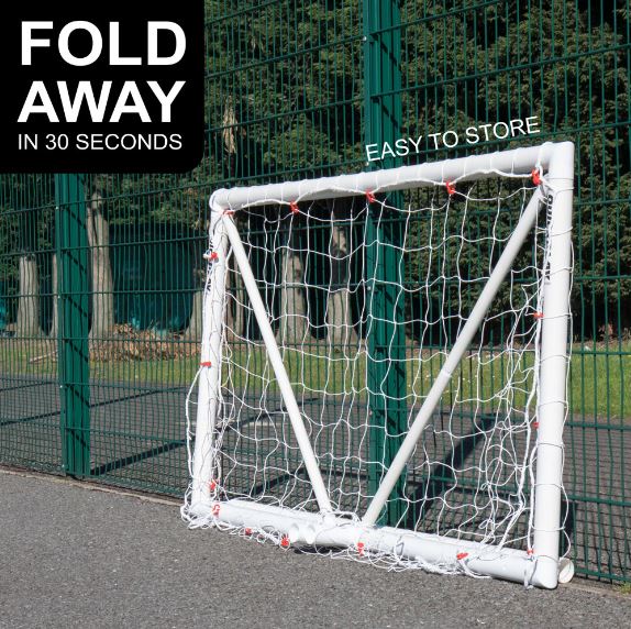 Q-Fold Folding Goal - triangle shaped