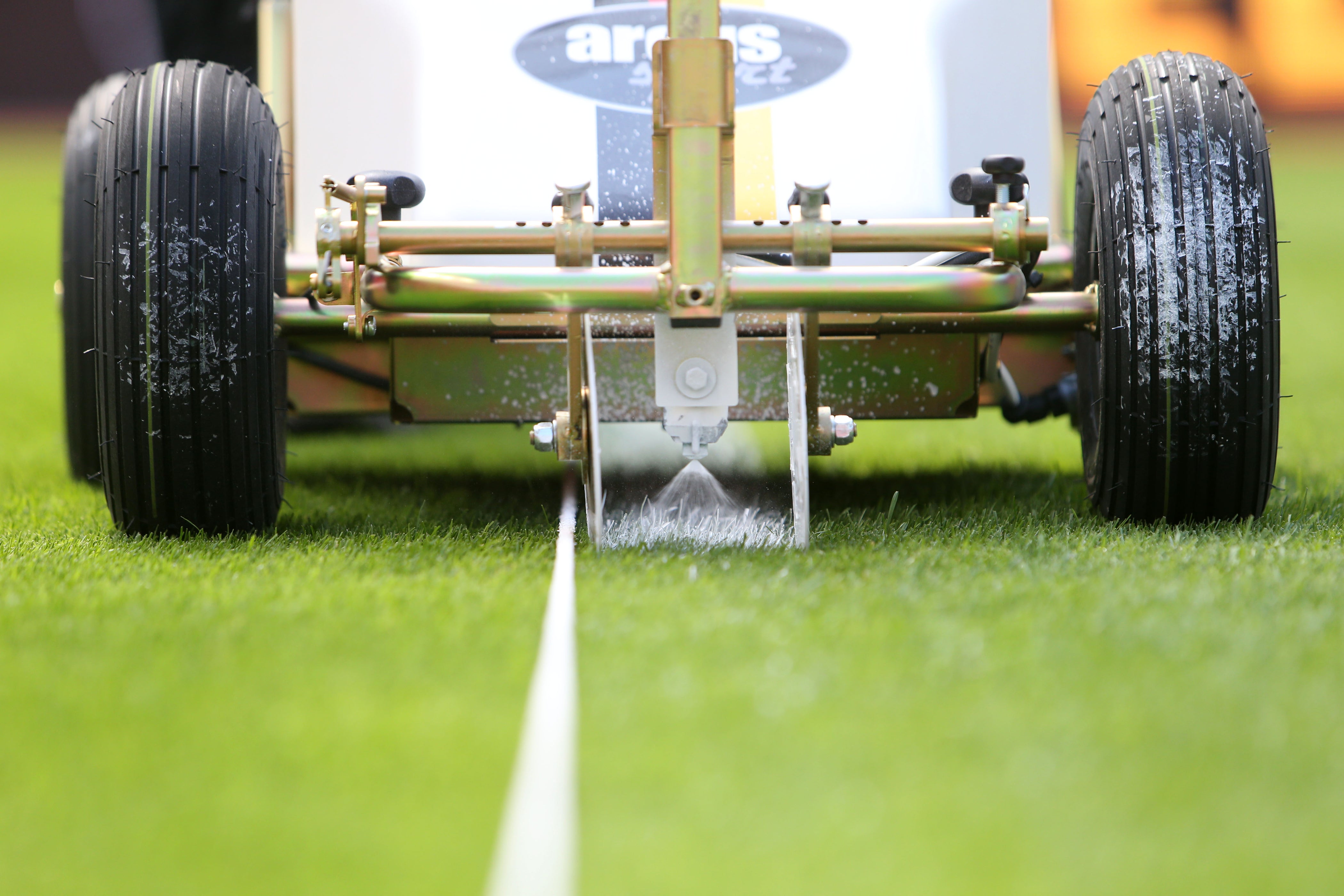 iGO Deluxe Line Marking Machine — Perennial Sport & Turf